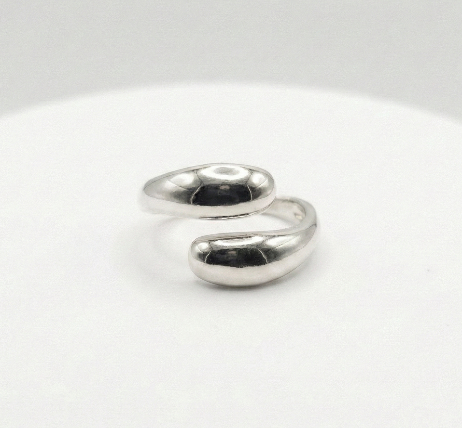 Unforgettable love Ring