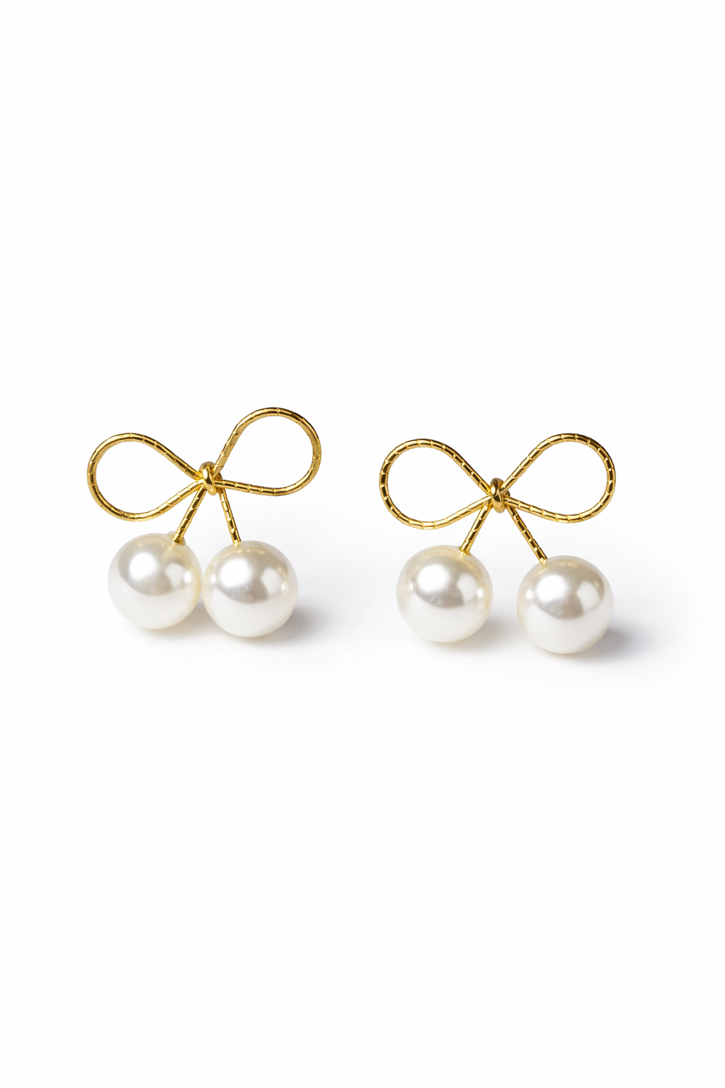 Pearl trap earrings